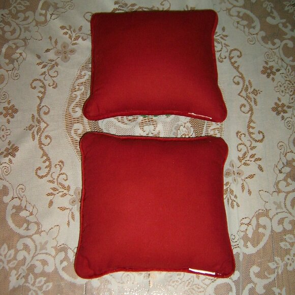 Christmas Throw Pillow Set with Boy & Girl Building Igloo, 12 x 12" - Picture 3 of 3